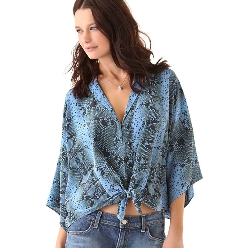 Elizabeth and James Snake Satya Robe Blouse NWOT